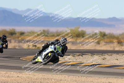 media/Nov-16-2024-CVMA (Sat) [[0e4bb1f32f]]/Race 9-Amateur Supersport Middleweight/